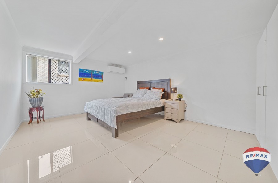 Real Estate in Macgregor