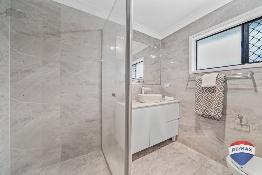 Real Estate in Macgregor