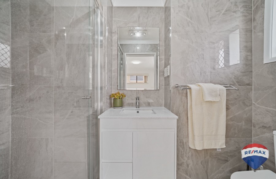 Real Estate in Macgregor