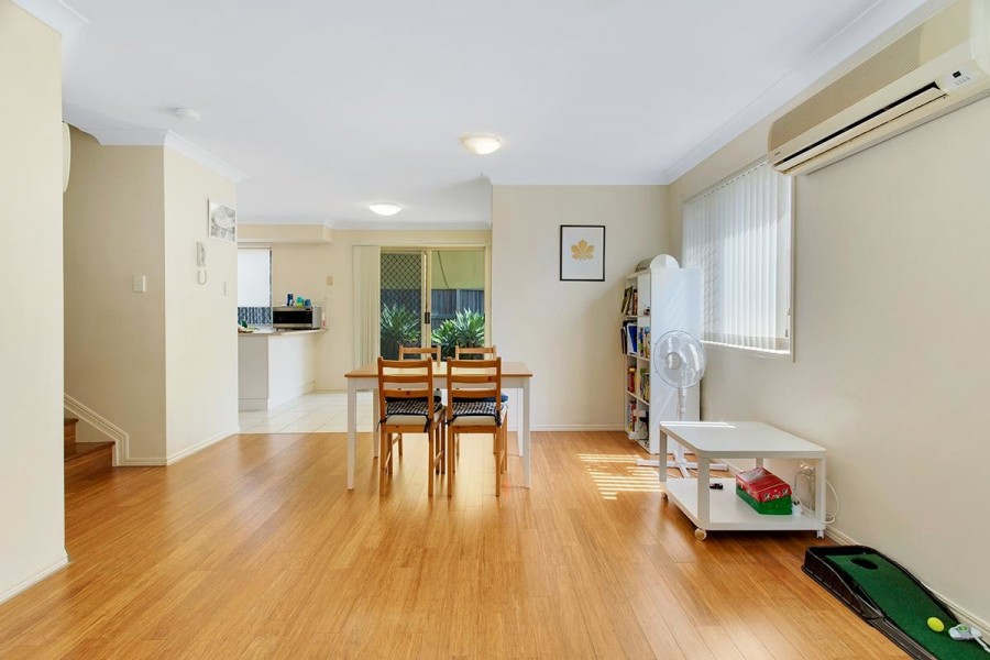 Real Estate in Sunnybank Hills