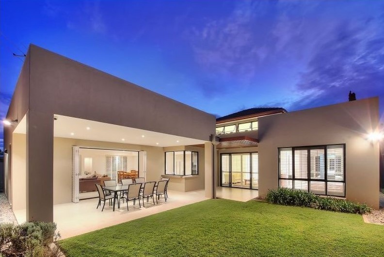 Real Estate in Eight Mile Plains