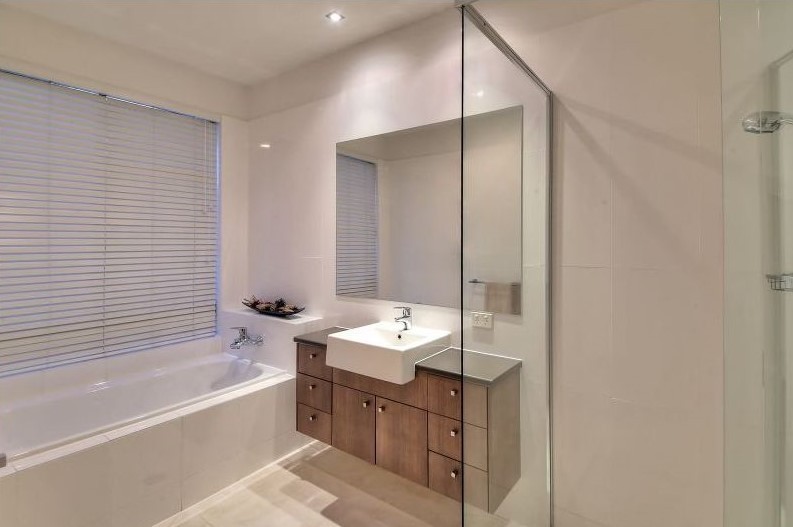 Real Estate in Eight Mile Plains