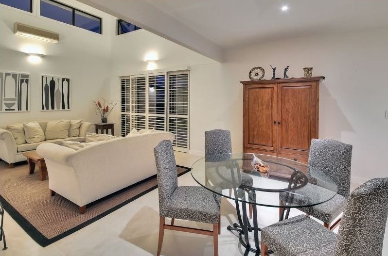 Real Estate in Eight Mile Plains