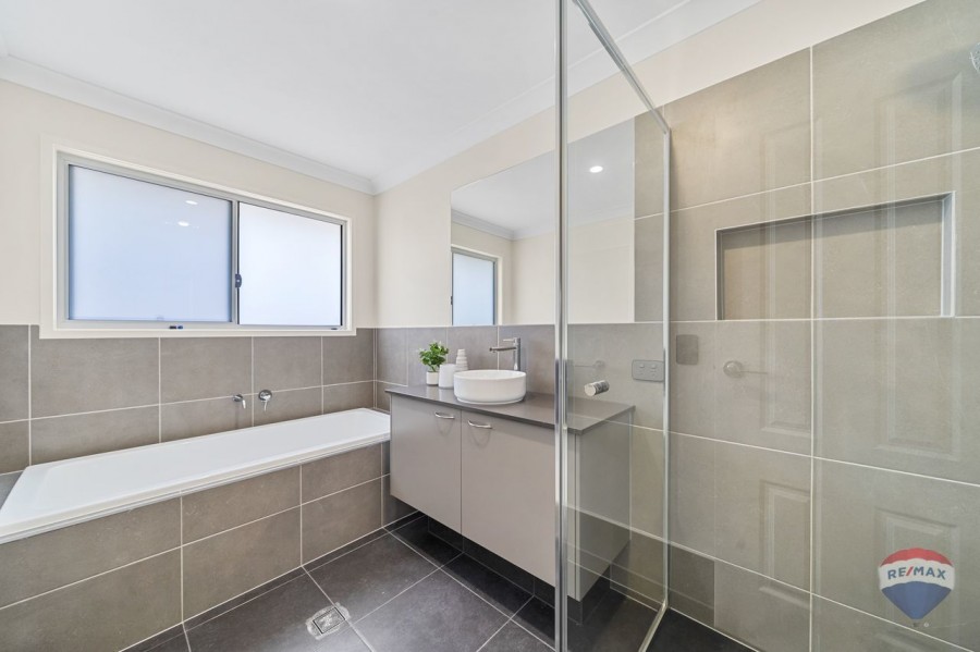 Real Estate in Algester