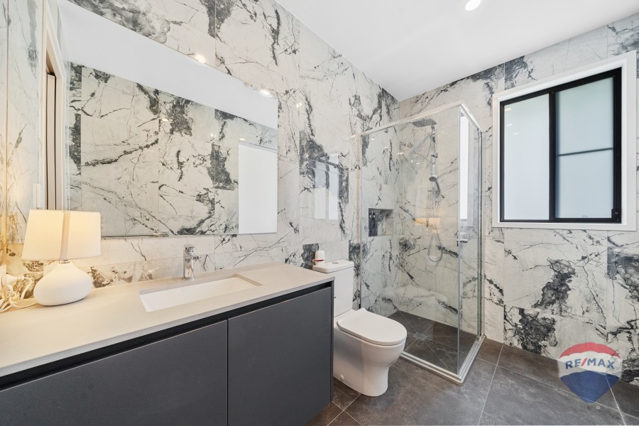 Real Estate in Pallara