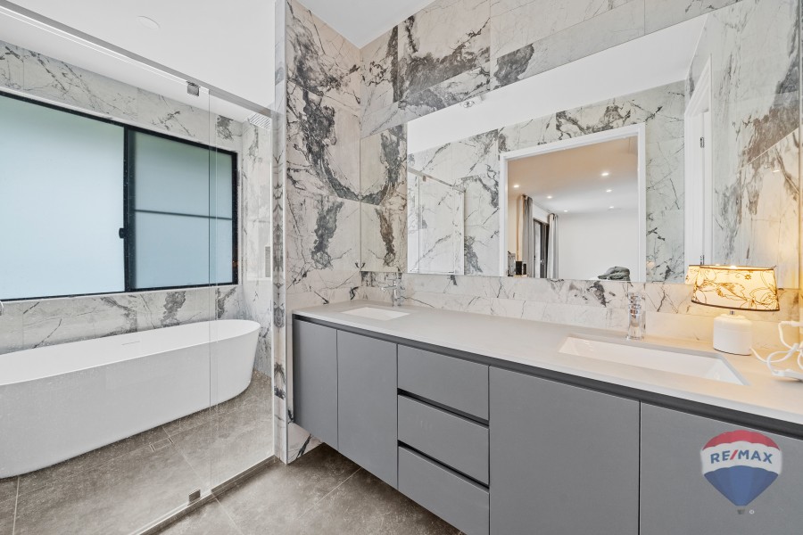 Real Estate in Pallara