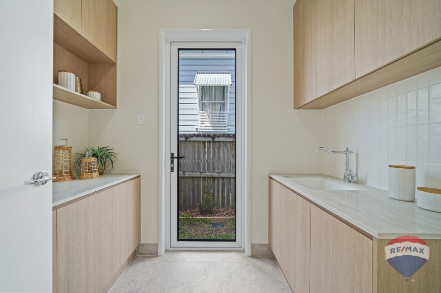 Real Estate in Clayfield