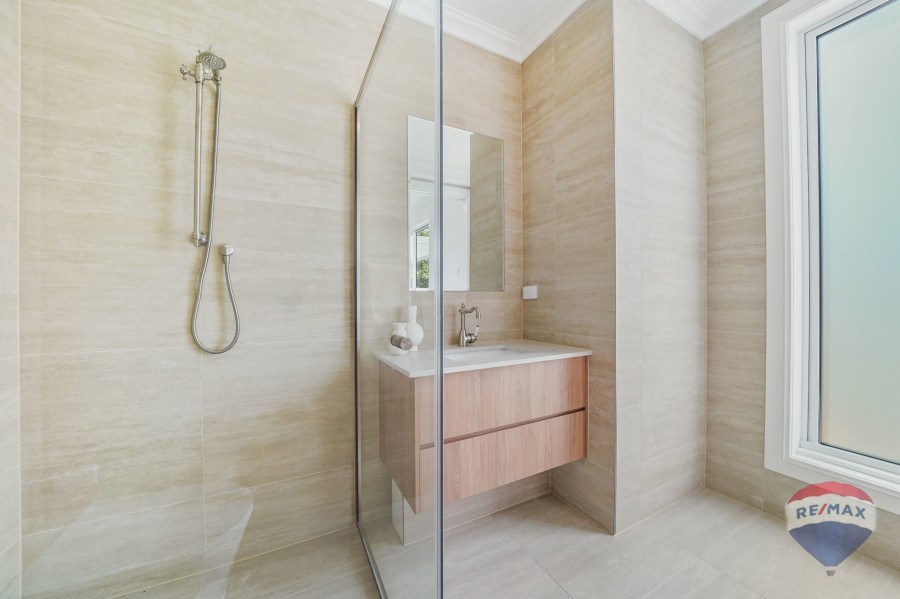 Real Estate in Clayfield