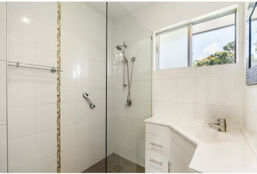 Real Estate in Slacks Creek