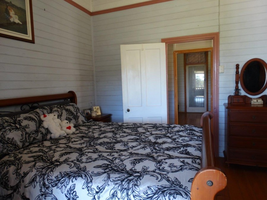 Real Estate in Watalgan