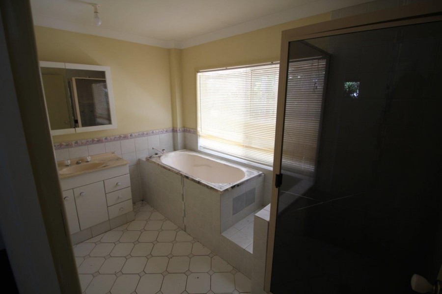 Real Estate in Deepwater