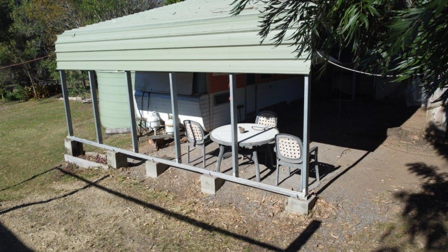 Real Estate in Lowmead