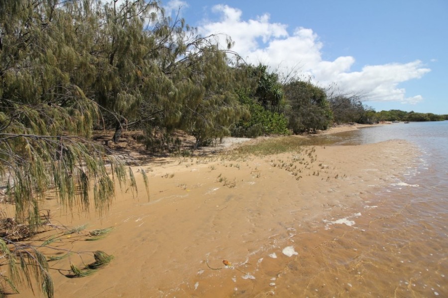 Real Estate in Deepwater