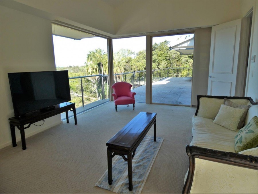 Real Estate in Deepwater