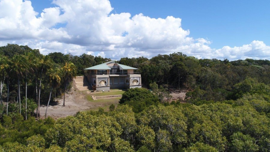 Real Estate in Deepwater