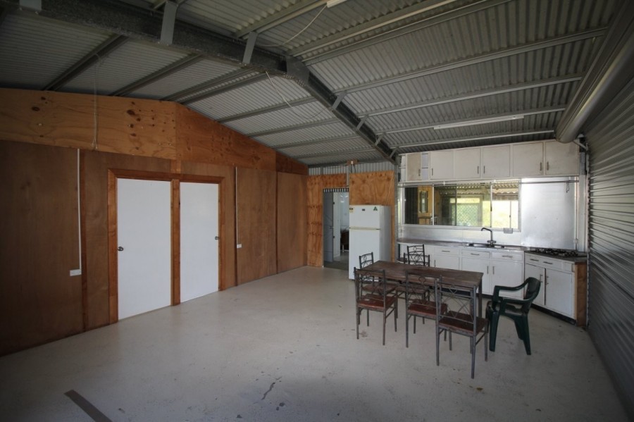 Real Estate in Deepwater