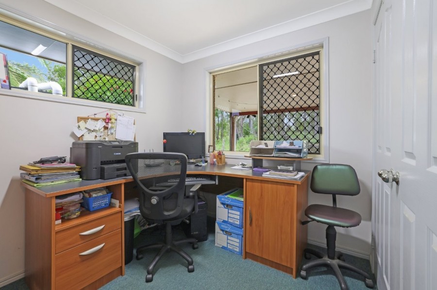 Real Estate in Bullyard