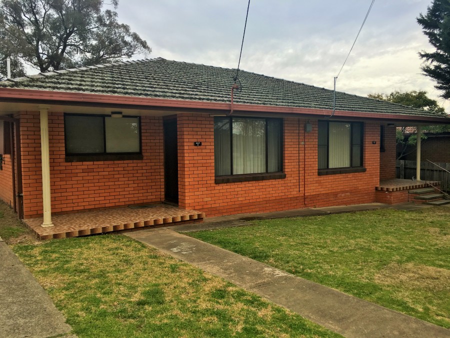 2/142 Taylor Street, Armidale > Armidale Town & Country Real Estate