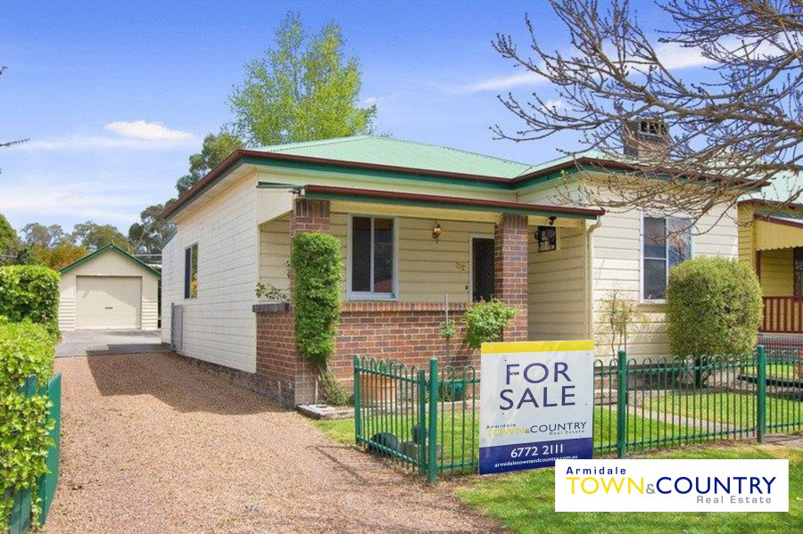 232 Dumaresq, Armidale > Armidale Town & Country Real Estate