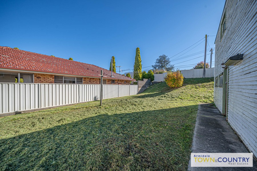 8 Marsh Street, Armidale > Armidale Town & Country Real Estate