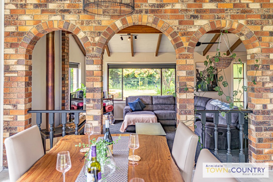 10 Munday's Lane, Armidale > Armidale Town & Country Real Estate