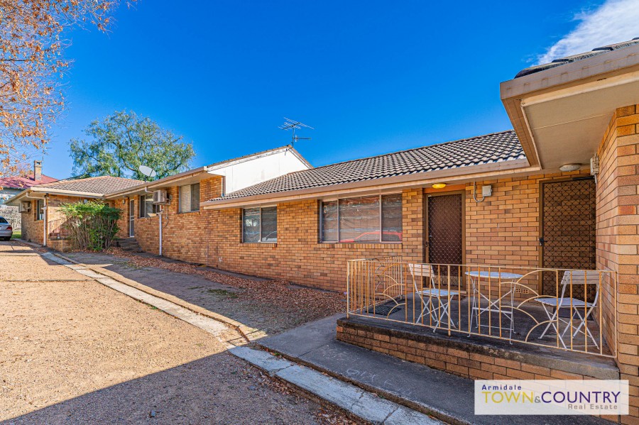 2/114 Mann Street, Armidale > Armidale Town & Country Real Estate