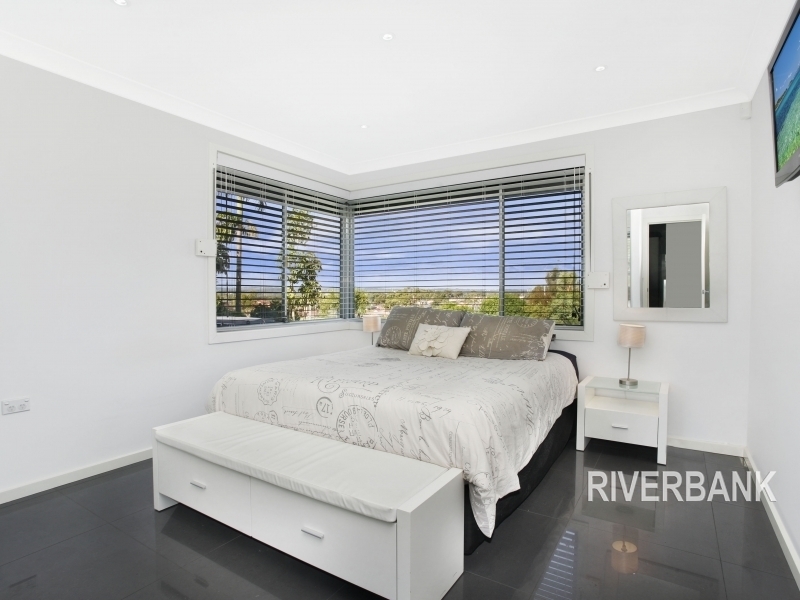 10 Virgil St, Greystanes > Riverbank Real Estate