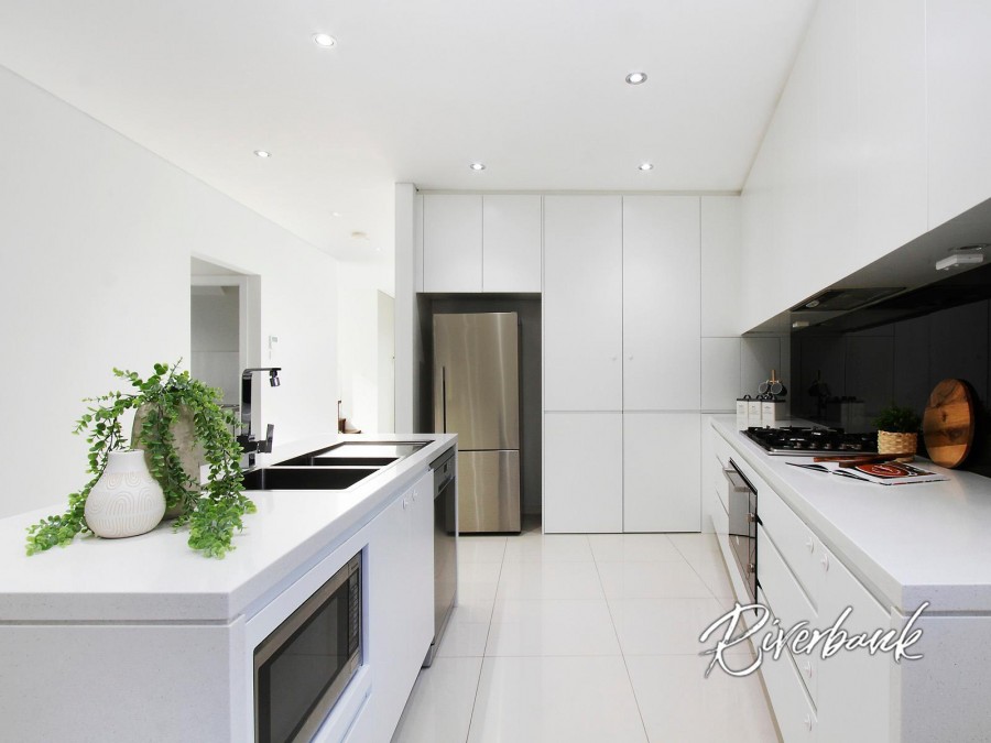 12 Street, Merrylands > Riverbank Real Estate