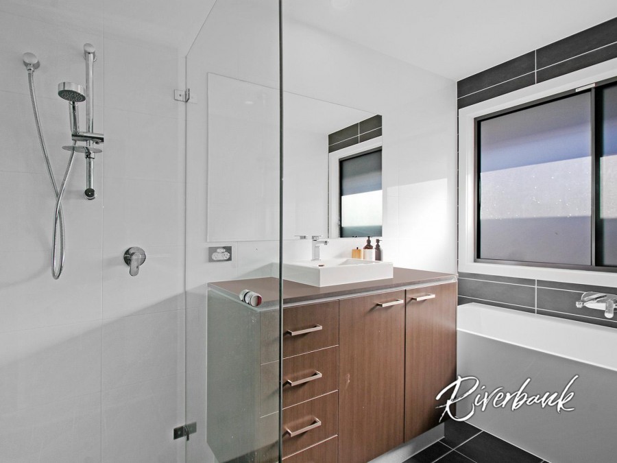 6 Moonstone Road, Box Hill > Riverbank Real Estate