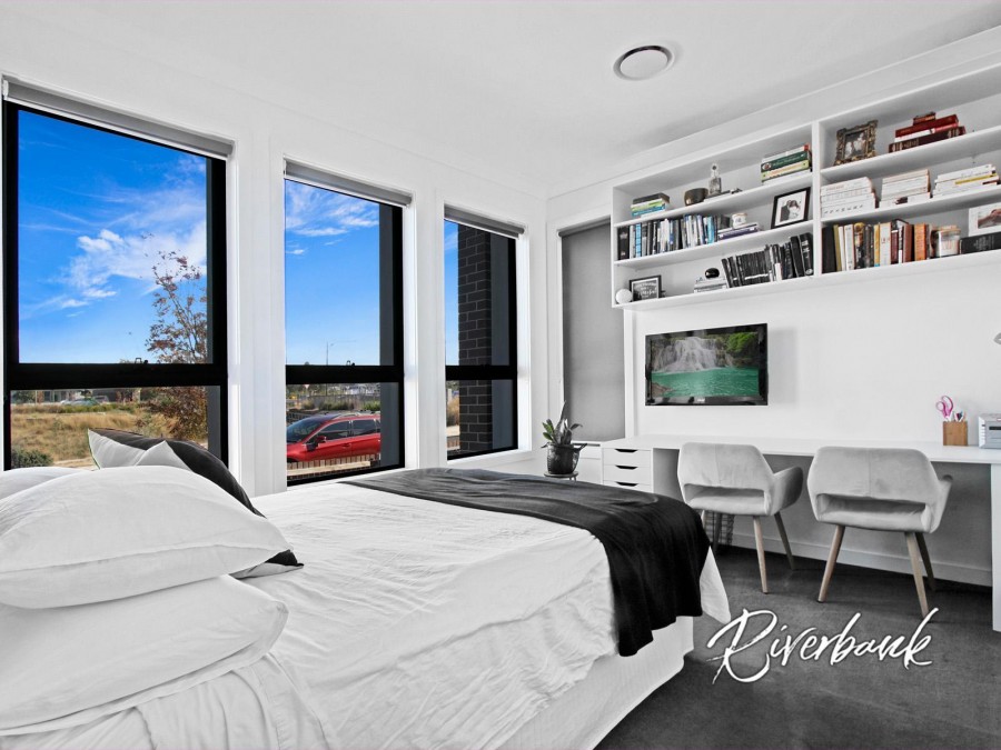 6 Moonstone Road, Box Hill > Riverbank Real Estate