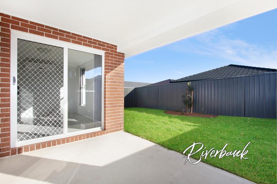 19 Scarborough Rise, Jordan Springs > Riverbank Real Estate
