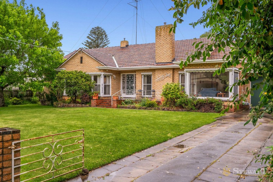 Property For Sale in Colac